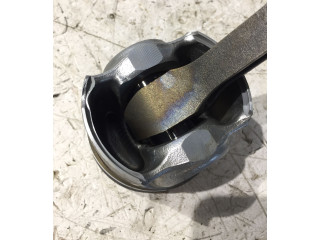  Поршень с шатуном  RFGK206205BA, 2377010480  Ford Transit Custom  