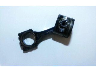  Поршень с шатуном    Volkswagen PASSAT B2  