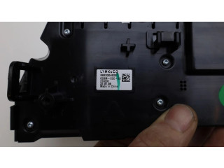 Блок управления климат-контролем 8893304828, 8893304828 Lynk & co 01