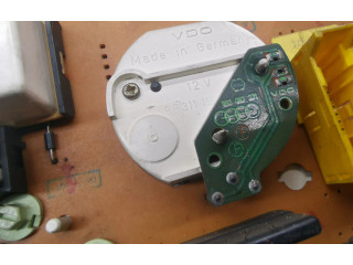 Přístrojová deska Audi 80 90 B3 1990 893919067, 88311113