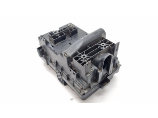 Pojistková skříňka 63565387 Chrysler Pacifica 2018