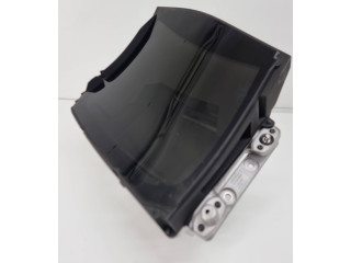 Дисплей    10c919608d   Cupra Born