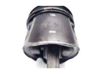 Píst 51929089 Alfa Romeo Giulia pro naftový motor 2.1