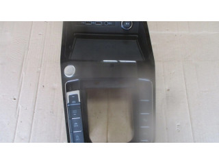 Отделка рычага переключения передач (пластиковая)