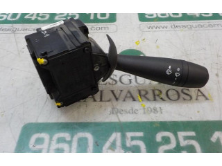 Ручка стеклоочистителей 8201168003, 681728631R   Dacia Dokker