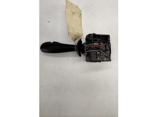 Ручка стеклоочистителей 8201168013   Renault Clio IV