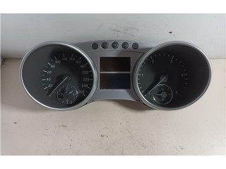 Панель приборов A2514402011   Mercedes-Benz R W251       