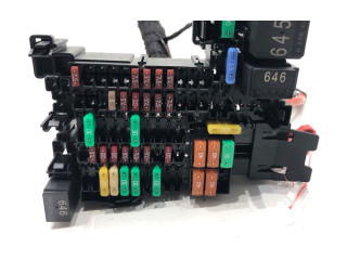 Блок предохранителей 5WA937615 Skoda Octavia Mk4