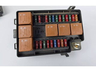 Блок предохранителей 518238100 Jaguar XJ X308