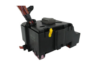 Pojistková skříňka Řídící jednotka BSM Opel Adam 2016