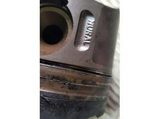 Píst Mercedes-Benz C W203