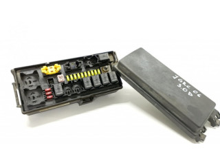 Блок предохранителей 04692087AB, 0001106200 Jeep Grand Cherokee (WK)
