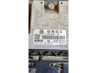 Řídící jednotka 03G906021CG, 1039S12044 Volkswagen Caddy 2009