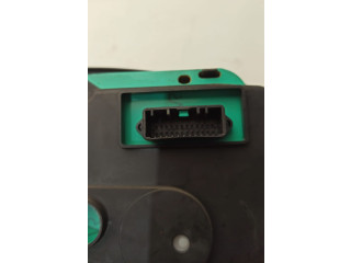 Панель приборов Dacia Logan I