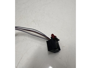 Zpětné zrcátko  Volkswagen Caddy 2009  2K1857502EB  