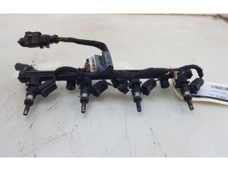 Топливная рампа Skoda Octavia Mk3 (5E) для двигателя CJSB