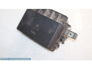 Pojistková skříňka P05026021AB Dodge Magnum 2005