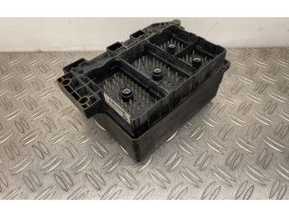 Блок предохранителей 15328843   Chevrolet Blazer    