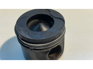 Píst 84L107 BMW 7 E65 E66 pro naftový motor 3.0