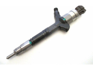 Форсунка 23670-30020, DCRI100750 Toyota Land Cruiser (HDJ90)