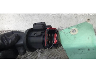 Ручка стеклоочистителей MR570116 Mitsubishi Montero