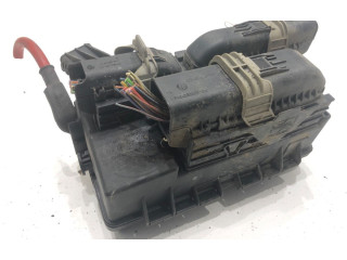 Блок предохранителей 51737884 Fiat Grande Punto