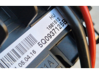 Блок предохранителей 5Q0937125B   Skoda Octavia Mk3 (5E)    