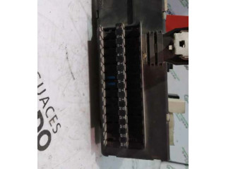 Блок предохранителей Rover Rover