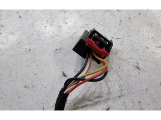 Зеркало (управляемое электричеством) 1Z1857507M, 8F0857535AF   Skoda Octavia Mk2 (1Z)