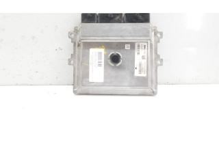 Řídící jednotka 237105499R Renault Sandero I 2017