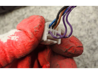 Zpětné zrcátko Mazda 323 2000