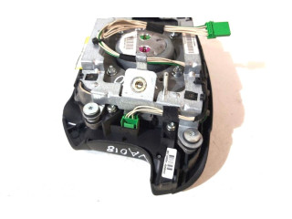 Подушка безопасности водителя 30698042 Volvo XC70