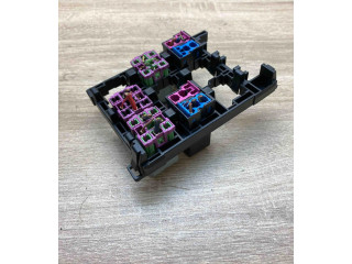   Pojistková skříňka 1T1937503A   Volkswagen Tiguan 2007