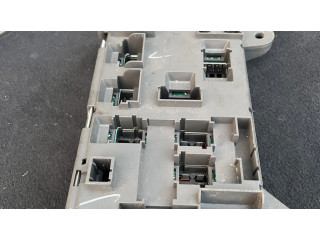 Pojistková skříňka B010105300, 60847271 BMW X6 E71 2012