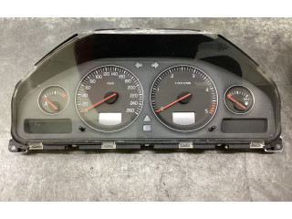 Панель приборов 30746102, 8602885 Volvo V70