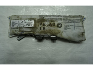 Подушка безопасности в сиденье 4M8880241J   Audi Q8