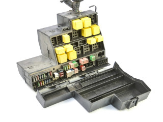 Блок предохранителей 7154-3276, 2R8T14A003EB Jaguar S-Type