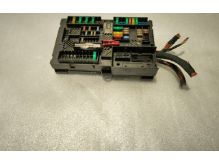 Блок предохранителей 6828076   BMW X4 G02    