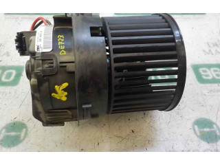 Вентилятор печки Peugeot 2008 I