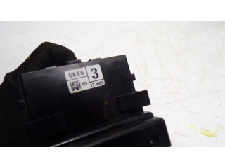 Ручка стеклоочистителей 17J669 Mazda 3 III