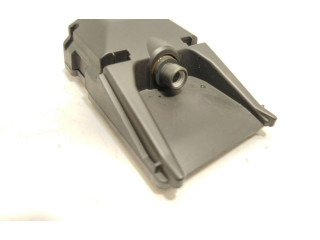 Блок управления 9831386680   Opel Combo E