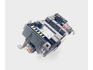 Блок предохранителей 9441607   Volvo S80