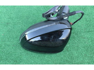 Zámek zadních dveří Audi A4 S4 B9 8W 2019