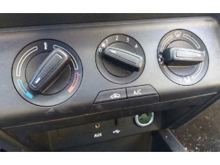 Блок управления климат-контролем 6V0820045A Skoda Fabia Mk3 (NJ)