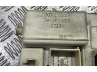   Pojistková skříňka 30728906, 03351756   Volvo S40 2006