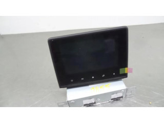 Радио/ проигрыватель CD/DVD / навигация