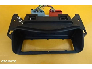 Дисплей    8200028364A   Renault Clio II