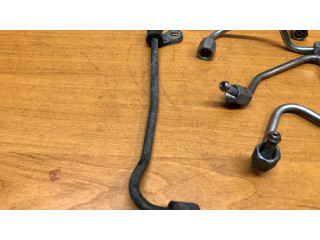 Трубка (трубки) для подачи топлива в жиклеры