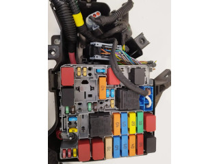 Блок предохранителей 50514168 Alfa Romeo Giulietta