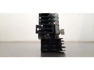 Pojistková skříňka A2465401350 Mercedes-Benz GLA W156 2015